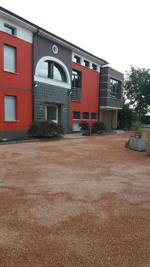 Dolce Vita Lovely Suites Cavriago Dış mekan fotoğraf